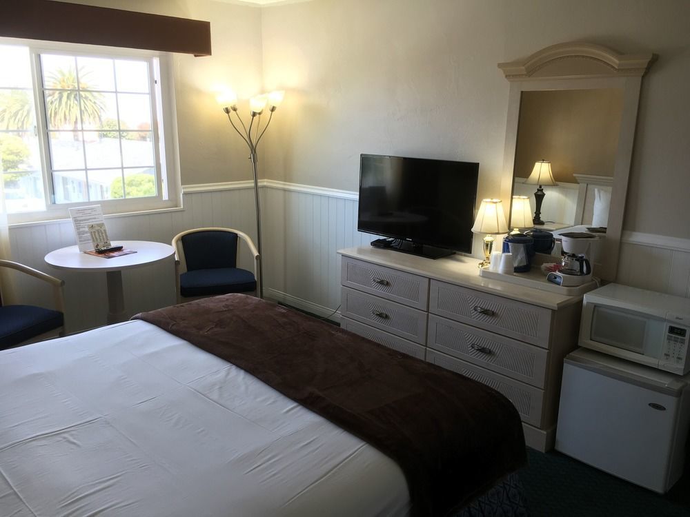 Morro Crest Motel 2*